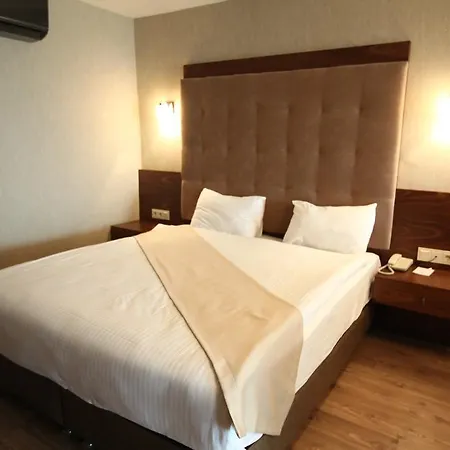 Hotel Eyna