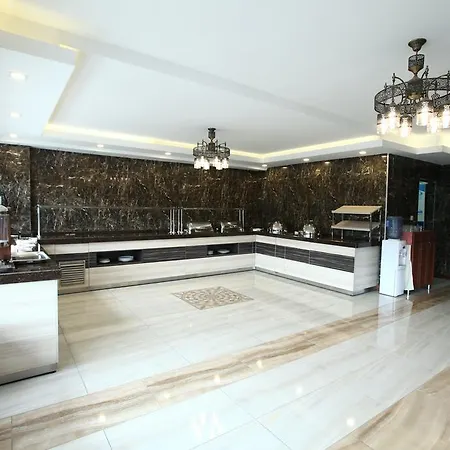 Hotel Eyna