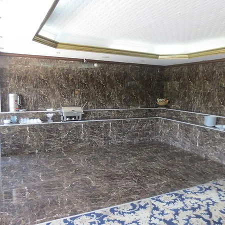 Hotel Eyna 3*