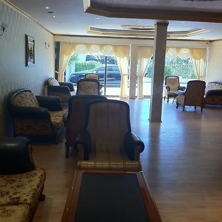 Hotel Eyna 3*